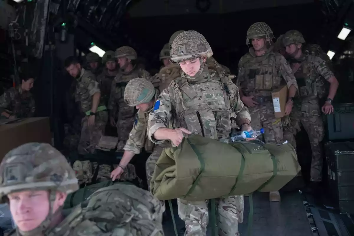 Tropas del Ejército británico llegan a Kabul, Afganistán, el 15 de agosto del 2021