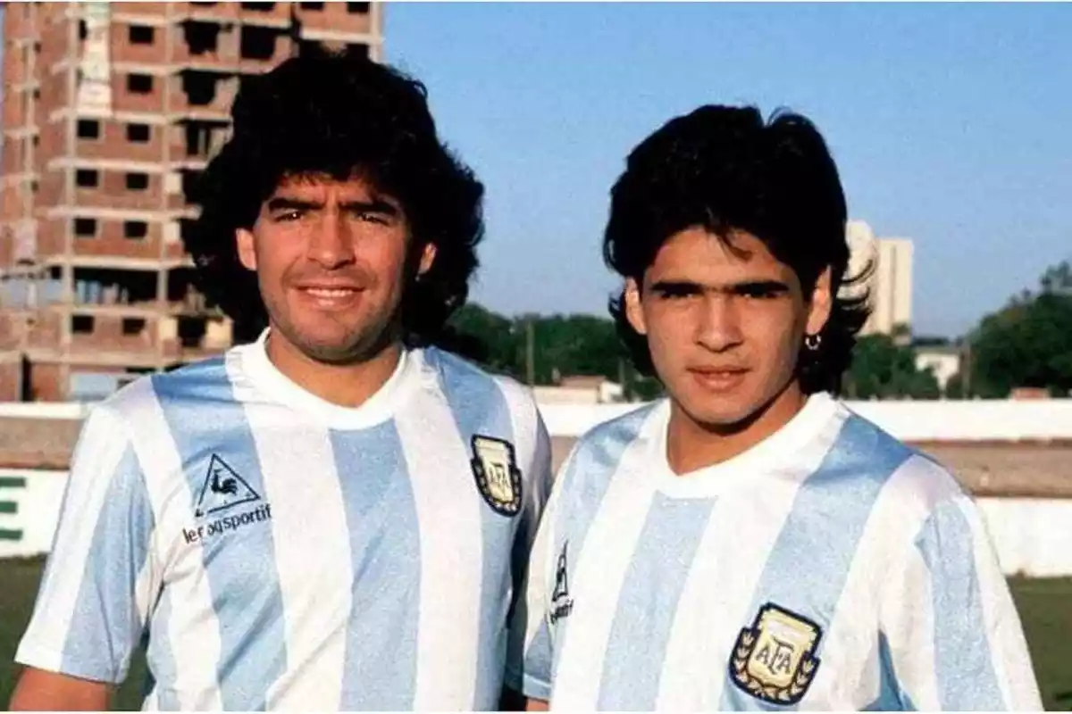 Diego Armando Maradona y Hugo Maradona