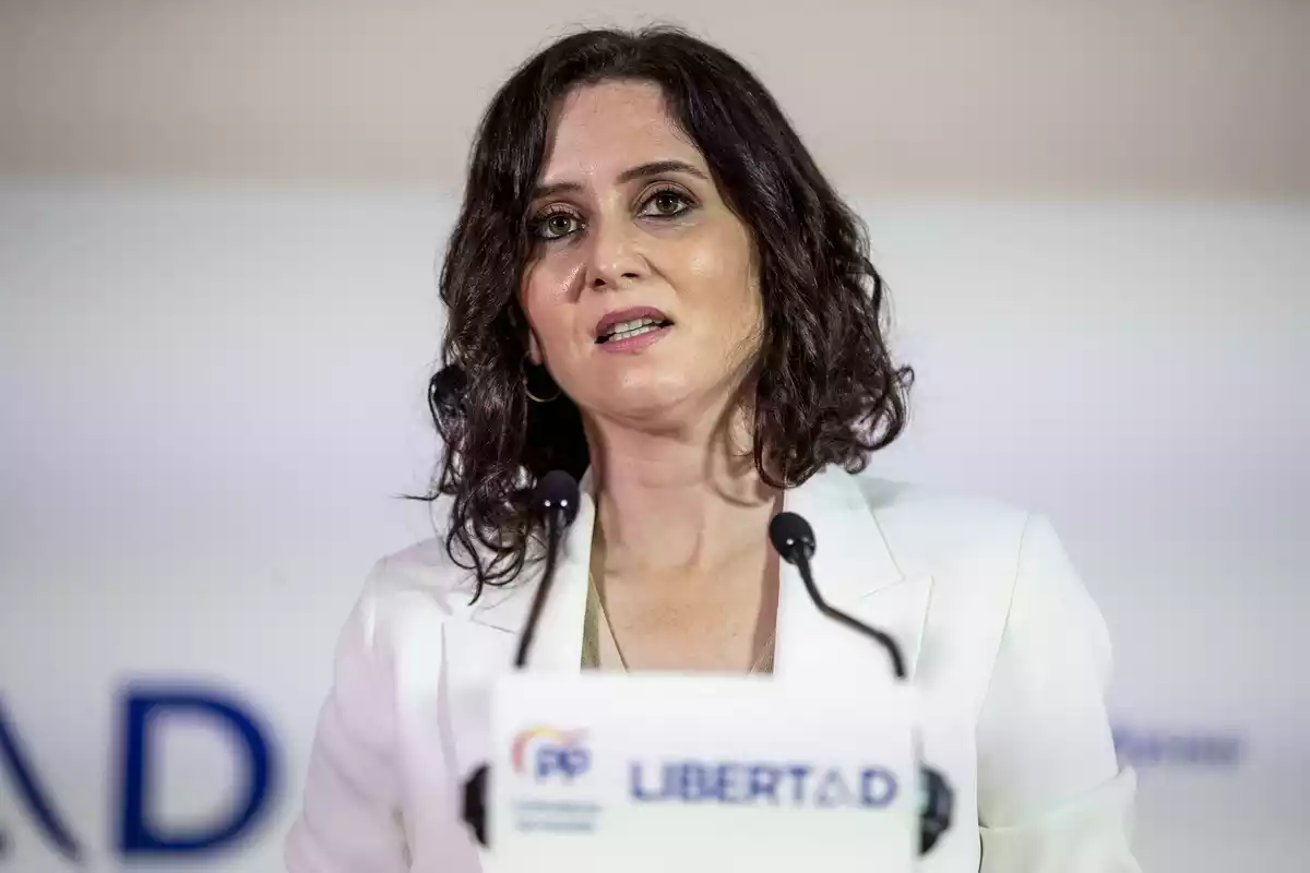 Isabel Díaz Ayuso en un mitin de campaña