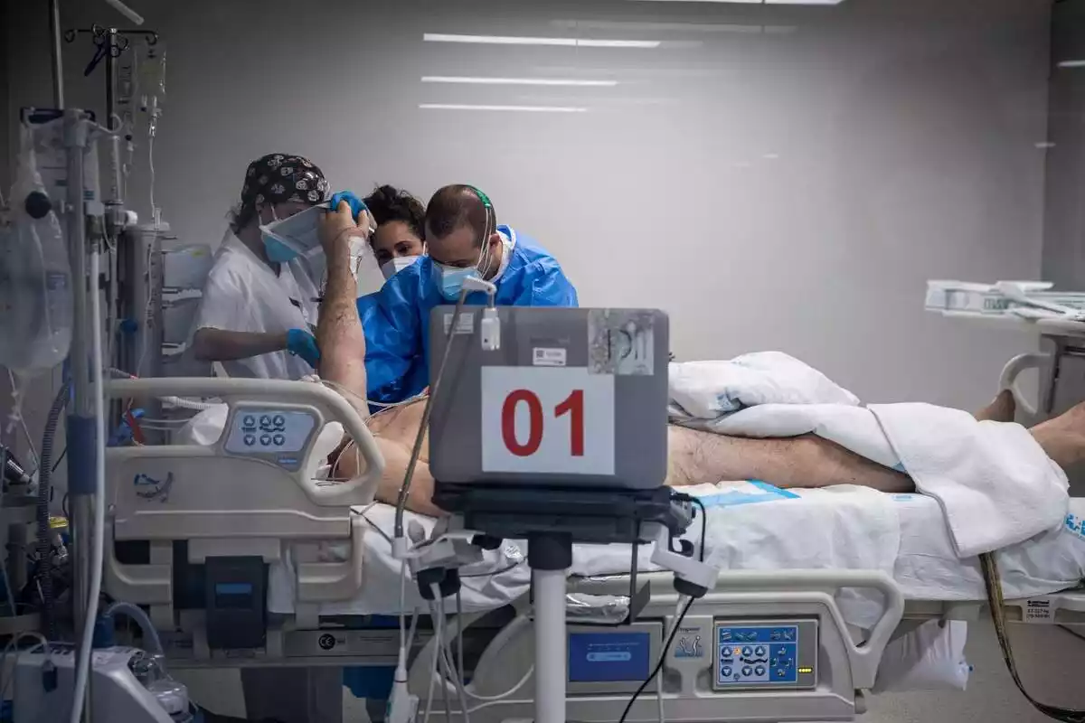 Un paciente covid en un hospital español